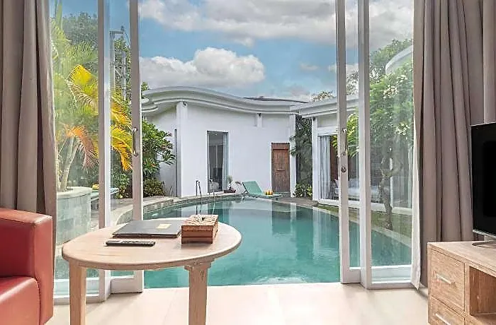 Taman Mesari Luxury Villas-seminyak ホテル 4*